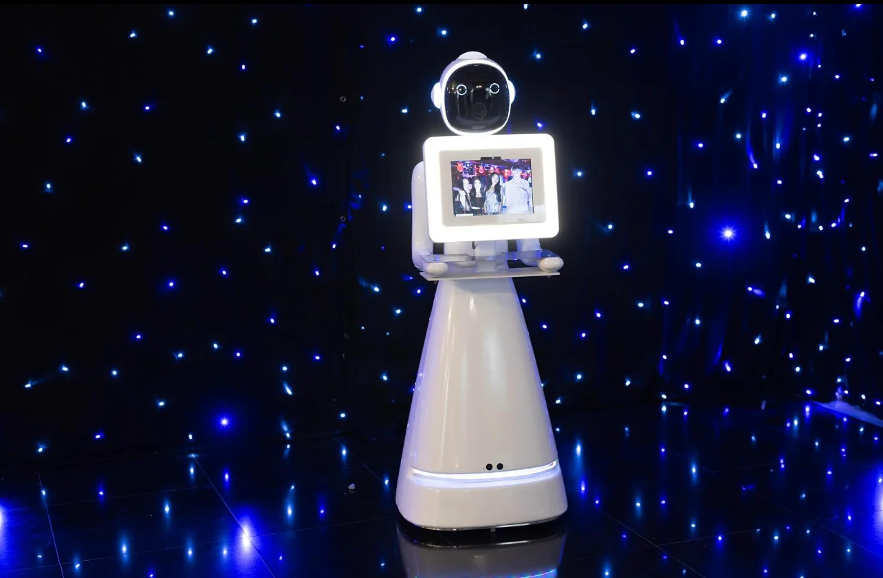 Robot Photo Booth