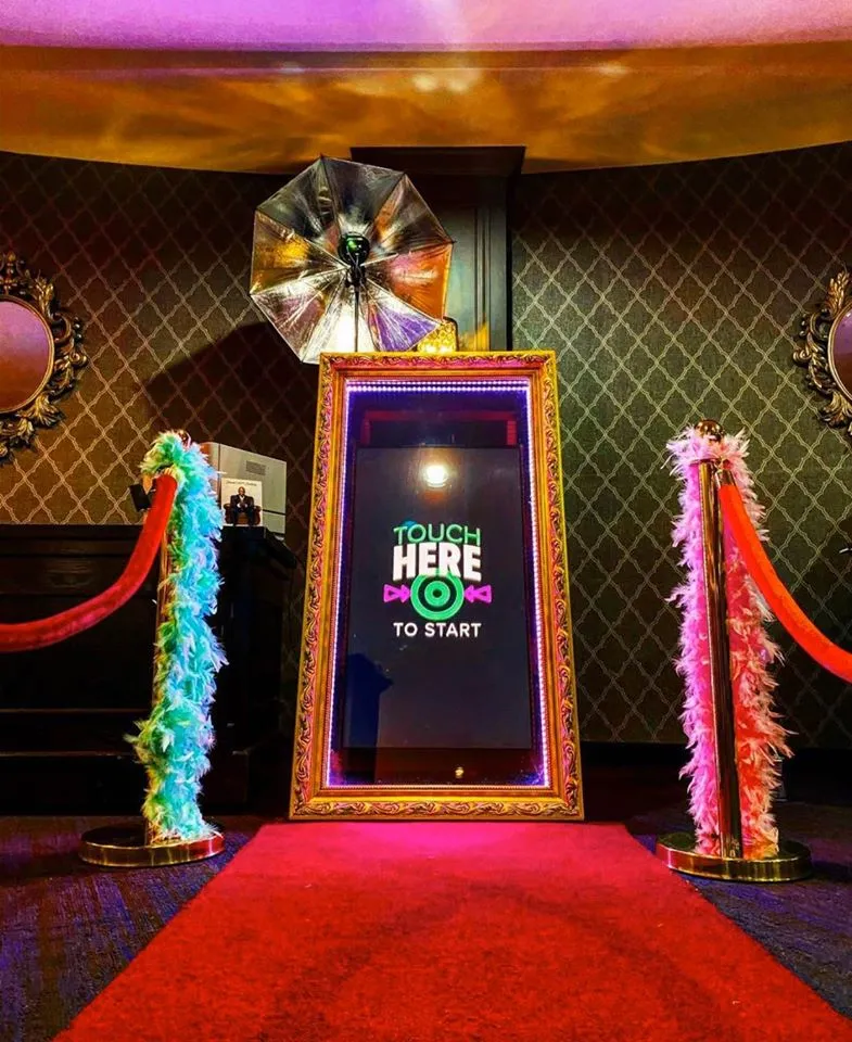 Touch Mirror Photo Booth
