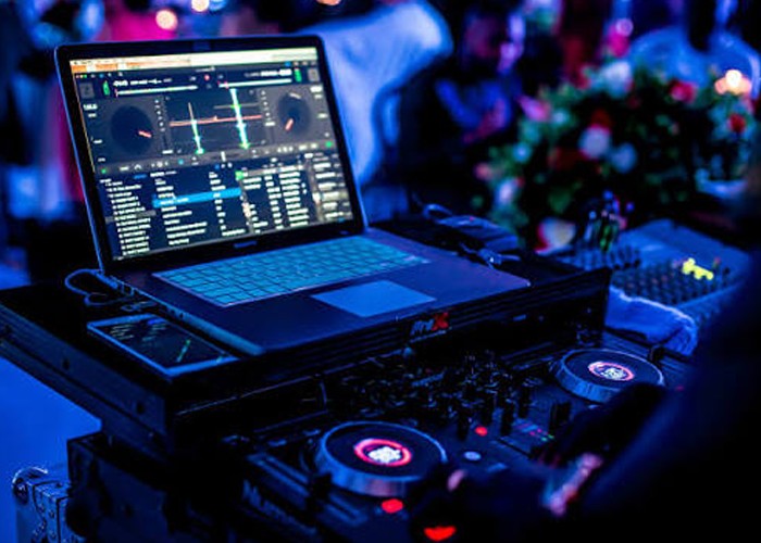 DJ Party Services in Dallas, TX