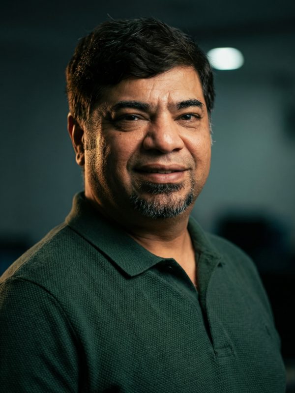 headshot-sample-6-tuxJL3cN